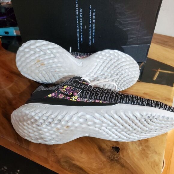 Nike shoes size 9 - Picture 8 of 11